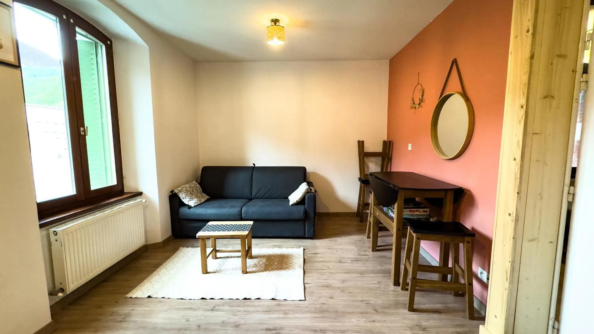 Apartment T2 Centre Ville Proche Des Pistes Briancon  France